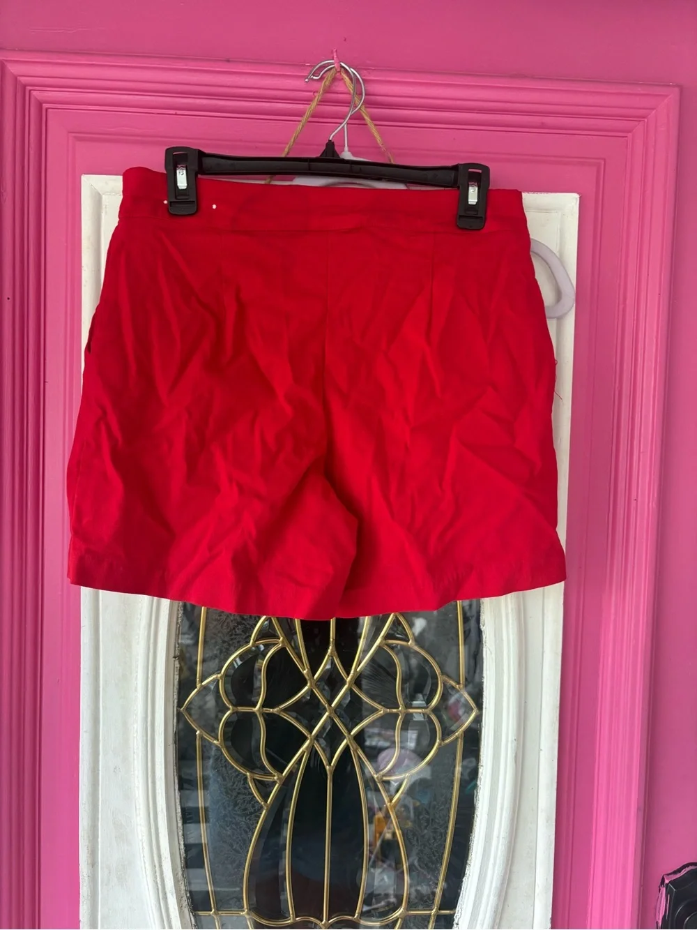 High-Waist Red Women's Athletic Shorts with Contrast Piping